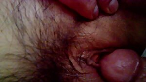 대 인내 성적 hazing 에 증명 그녀 자신 가치