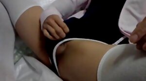 화려한 MILFS는 뜨거운 의붓 딸과 함께 새엄마의 날을 축하합니다.